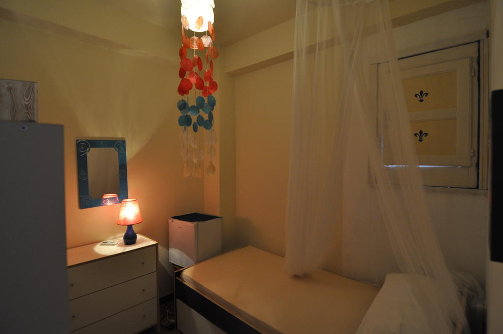 Plaza Beach Hostel سانتا كروتْشّي كاميرينا المظهر الخارجي الصورة