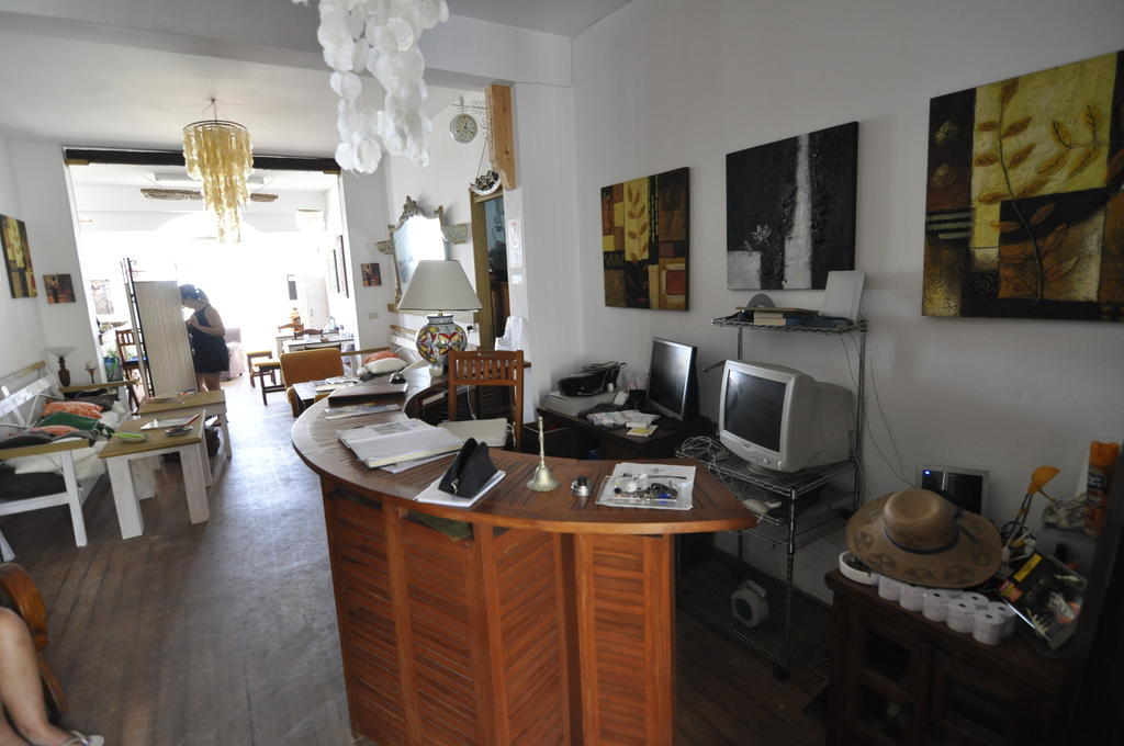 Plaza Beach Hostel سانتا كروتْشّي كاميرينا المظهر الخارجي الصورة
