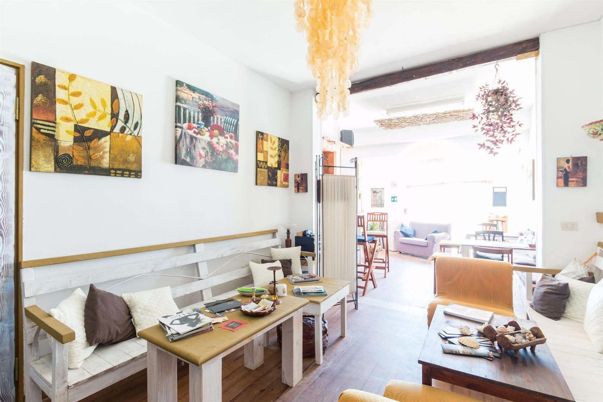 Plaza Beach Hostel سانتا كروتْشّي كاميرينا المظهر الخارجي الصورة