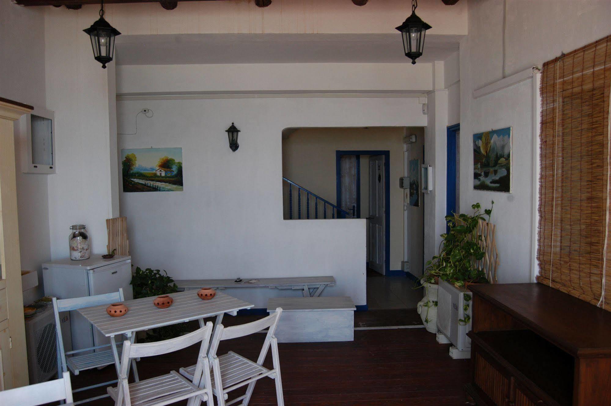 Plaza Beach Hostel سانتا كروتْشّي كاميرينا المظهر الخارجي الصورة